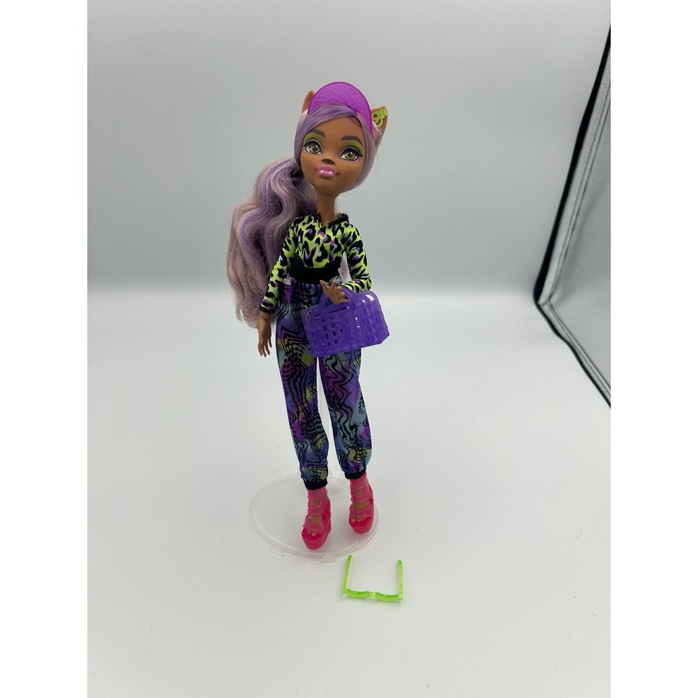 Monster High Scare adise Clawdeen Wolf fashion doll